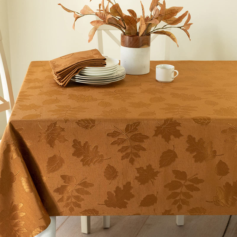 Nappe en tissu damassé Benson Mills Harvest Legacy pour l'automne et Thanksgiving (Ambre-Bronze, rectangulaire 60
